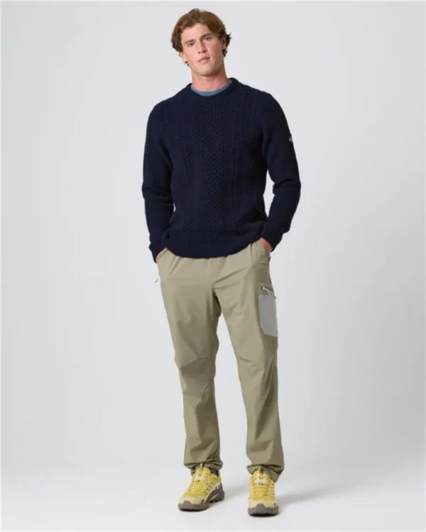 abersoch-cable-knit-jumper-navy-main-model-henri-lloyd-819x1024-1.webp Abersoch Cable Knit Jumper
