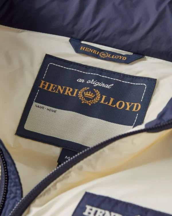 bergen-gilet-navy-off-white-inside-label-henri-lloyd-819x1024-1.webp Bergen Gilet