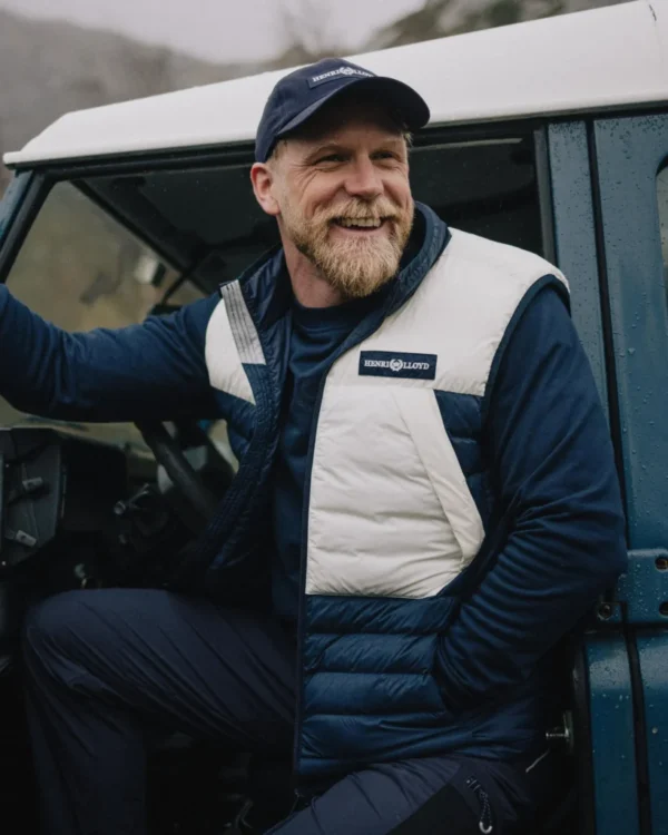 bergen-gilet-navy-white-location-henri-lloyd-819x1024-1.webp Bergen Gilet